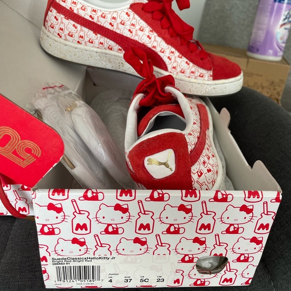 Anniversary Special Edition Puma x Hello Kitty size L6.5, EUR 37, Jr 4 - Picture 4 of 4